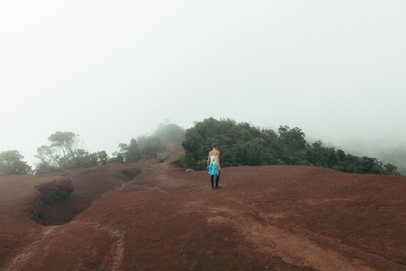 Walking down in the mist, Kalalau Valley, Koke'e State Park, Kaua'i, Hawaii