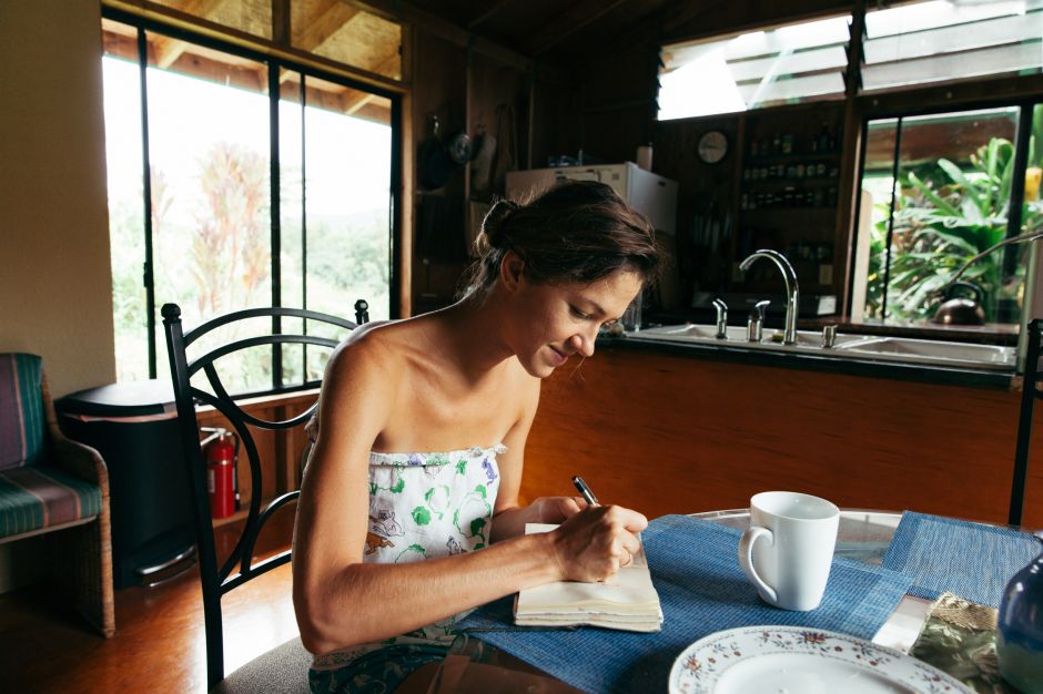 Tetyana journaling, Kauai, Hawaii